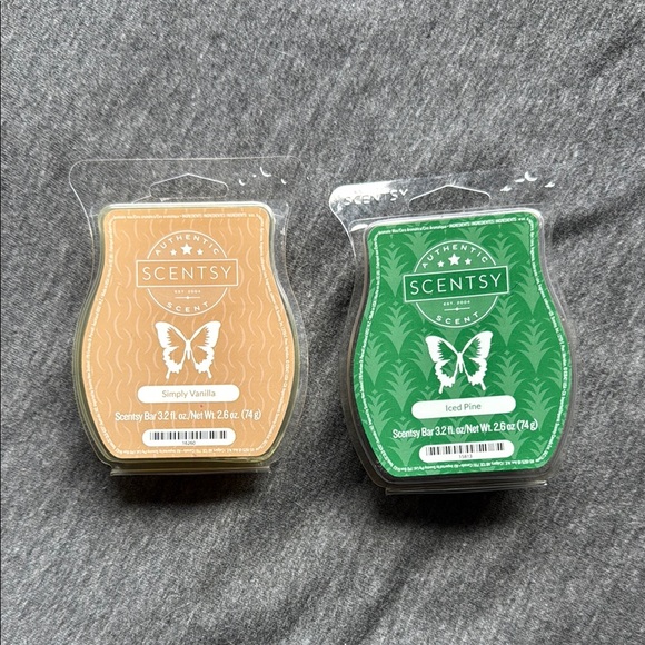 Scentsy Other - Scentsy Tan and Green Wax Bars Bath & Body